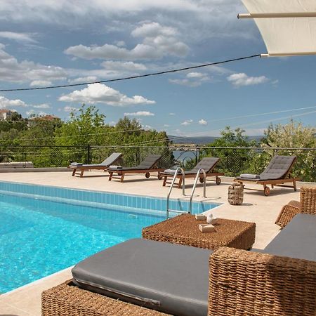 Nisovillas Volos Luaran gambar